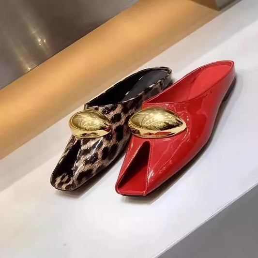 2025 New  Elegant Temperament Metal Buckle Fish Mouth Slippers Fashionable Flat Shoes Cool Slippers Summer Trend