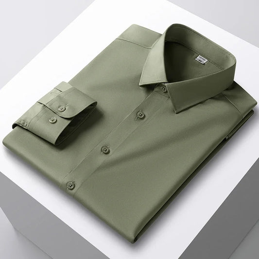 Army green fitted shirt made of cotton and polyester